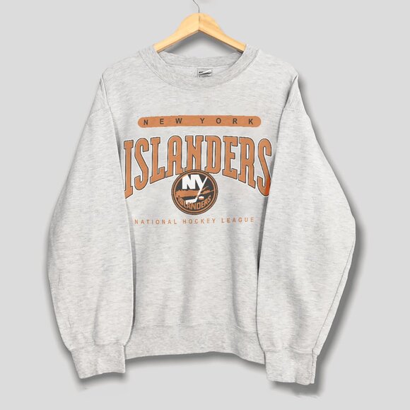 Vintage New York Islanders Logo NHL Sweatshirt, New York Islanders Ice Hockey - Picture 1 of 2